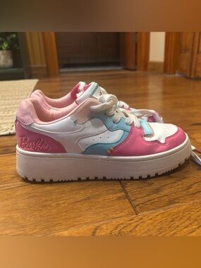 Zara Pink, Light Blue & White Barbie-Inspired Low-Top Sneakers